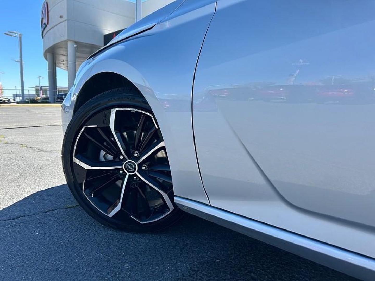 2023 SILVER Nissan Altima (1N4BL4CV1PN) with an 4-Cyl 2.5 Liter engine, Automatic Xtronic CVT transmission, located at 412 Auto Vista Drive, Palmdale, 93551, (661) 945-0620, 34.592636, -118.136681- Photo#10