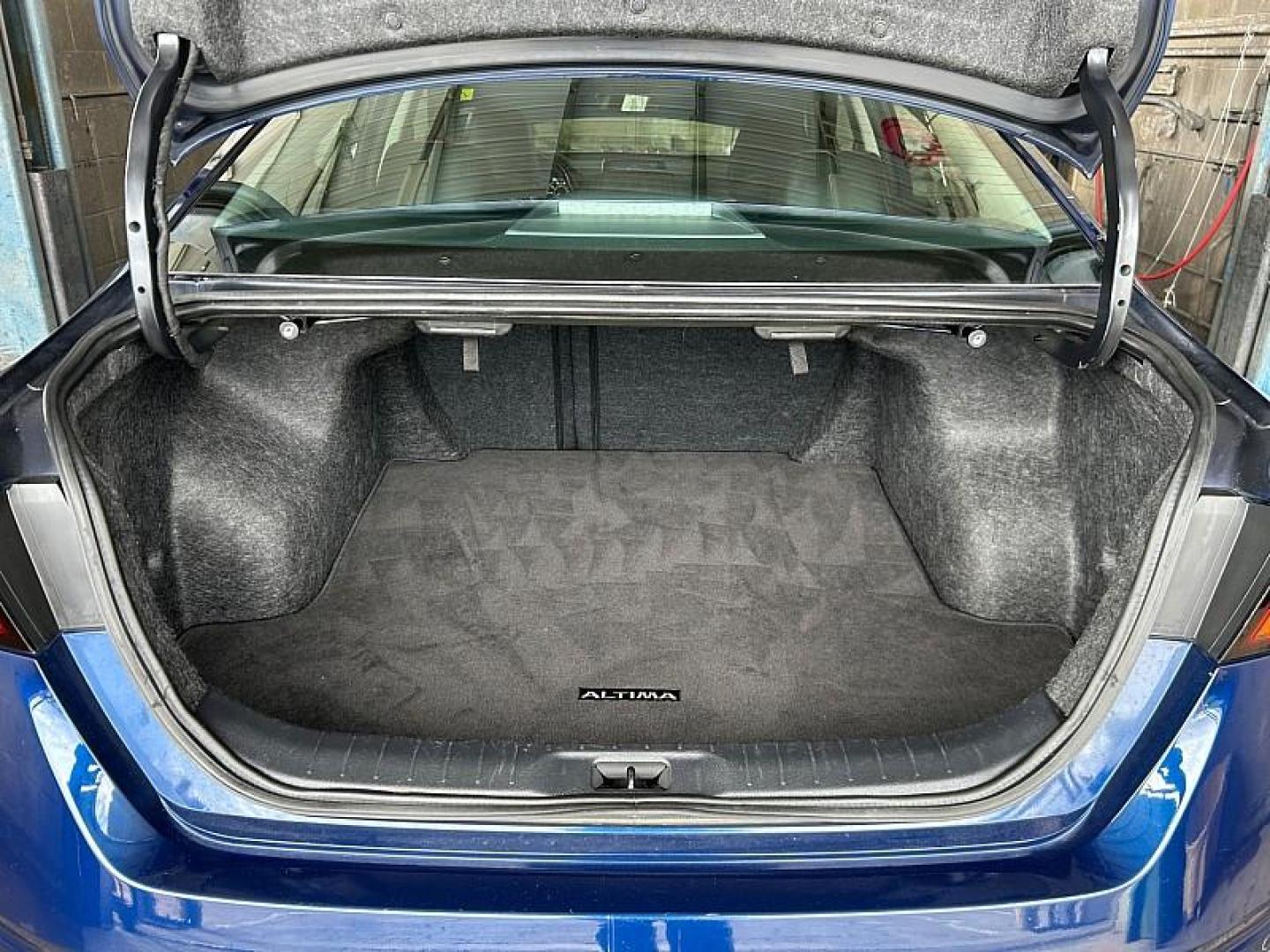 2023 BLUE Nissan Altima (1N4BL4CV6PN) with an 4-Cyl 2.5 Liter engine, Automatic Xtronic CVT transmission, located at 412 Auto Vista Drive, Palmdale, 93551, (661) 945-0620, 34.592636, -118.136681 - Photo#21