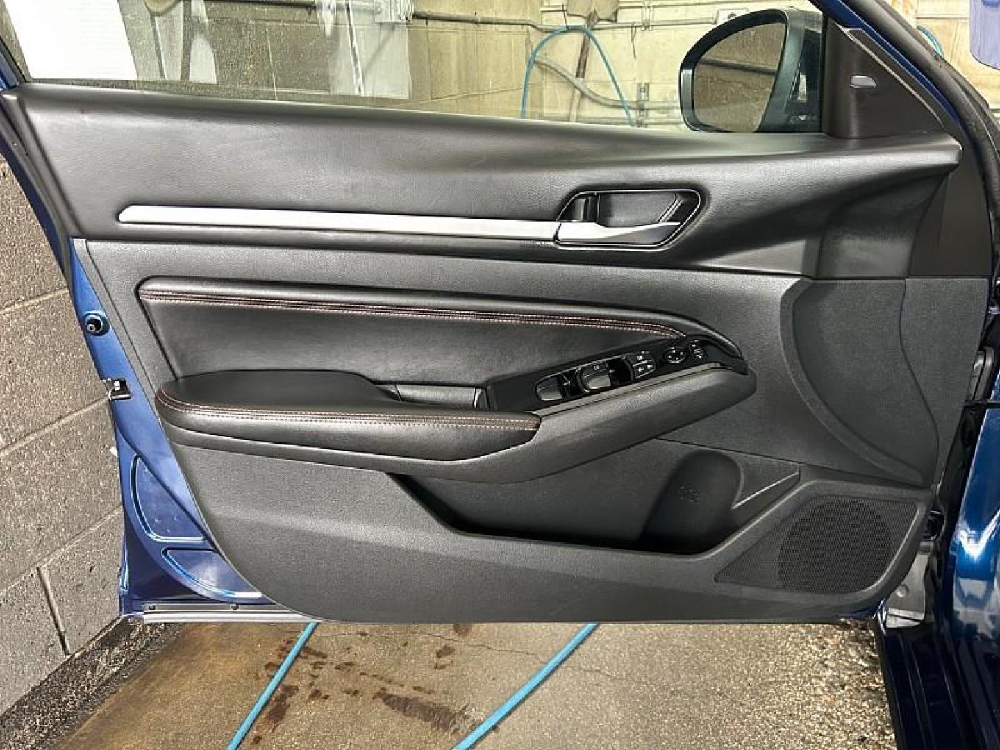 2023 BLUE Nissan Altima (1N4BL4CV6PN) with an 4-Cyl 2.5 Liter engine, Automatic Xtronic CVT transmission, located at 412 Auto Vista Drive, Palmdale, 93551, (661) 945-0620, 34.592636, -118.136681 - Photo#8