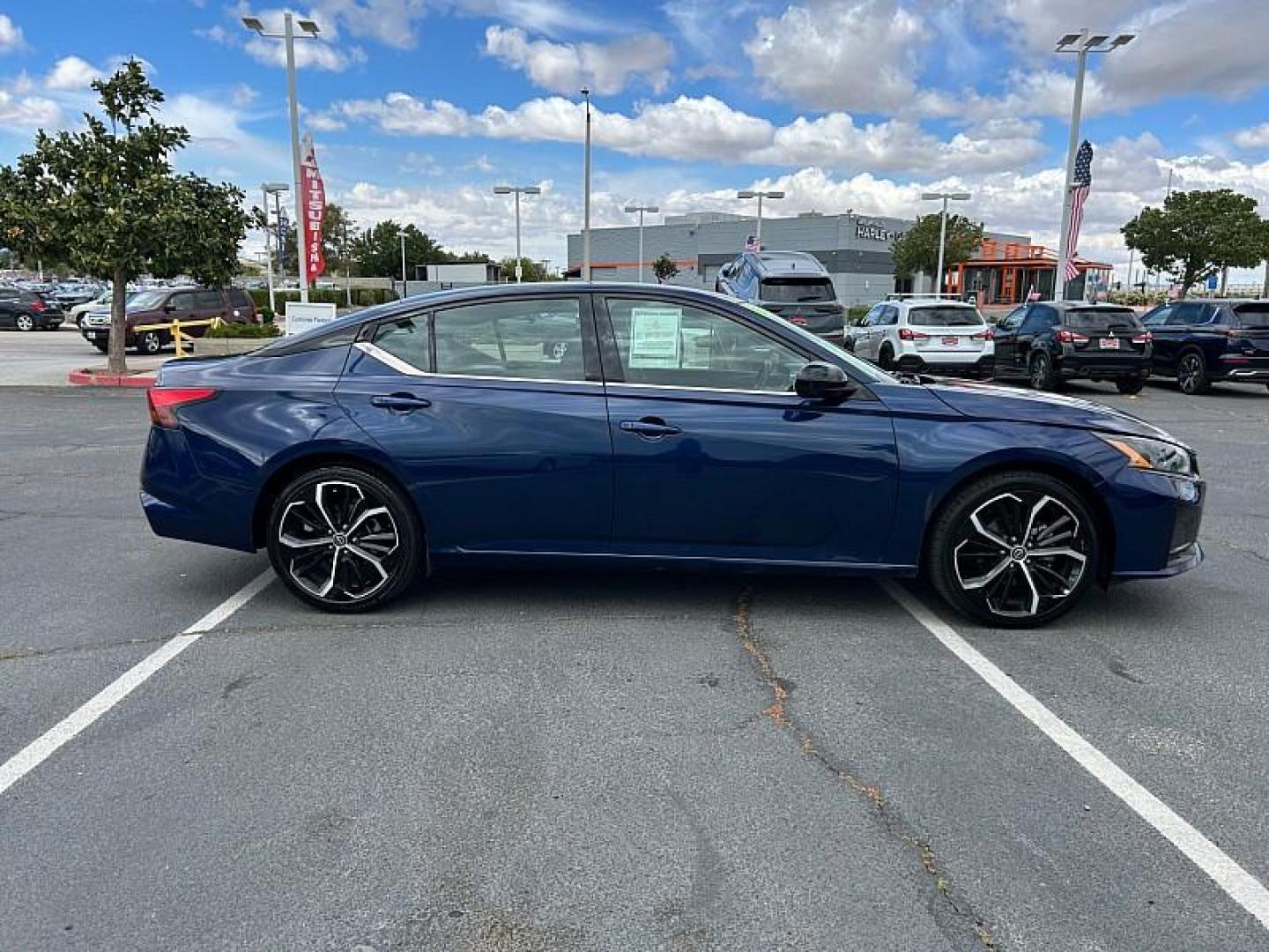 2023 BLUE Nissan Altima (1N4BL4CV6PN) with an 4-Cyl 2.5 Liter engine, Automatic Xtronic CVT transmission, located at 412 Auto Vista Drive, Palmdale, 93551, (661) 945-0620, 34.592636, -118.136681 - Photo#7
