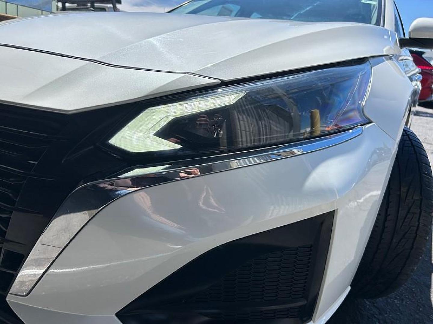 2023 WHITE Nissan Altima (1N4BL4DV1PN) with an 4-Cyl 2.5 Liter engine, Automatic Xtronic CVT transmission, located at 412 Auto Vista Drive, Palmdale, 93551, (661) 945-0620, 34.592636, -118.136681- Photo#10