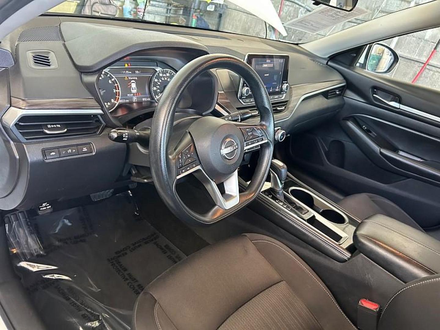 2023 WHITE Nissan Altima (1N4BL4DV1PN) with an 4-Cyl 2.5 Liter engine, Automatic Xtronic CVT transmission, located at 412 Auto Vista Drive, Palmdale, 93551, (661) 945-0620, 34.592636, -118.136681- Photo#18