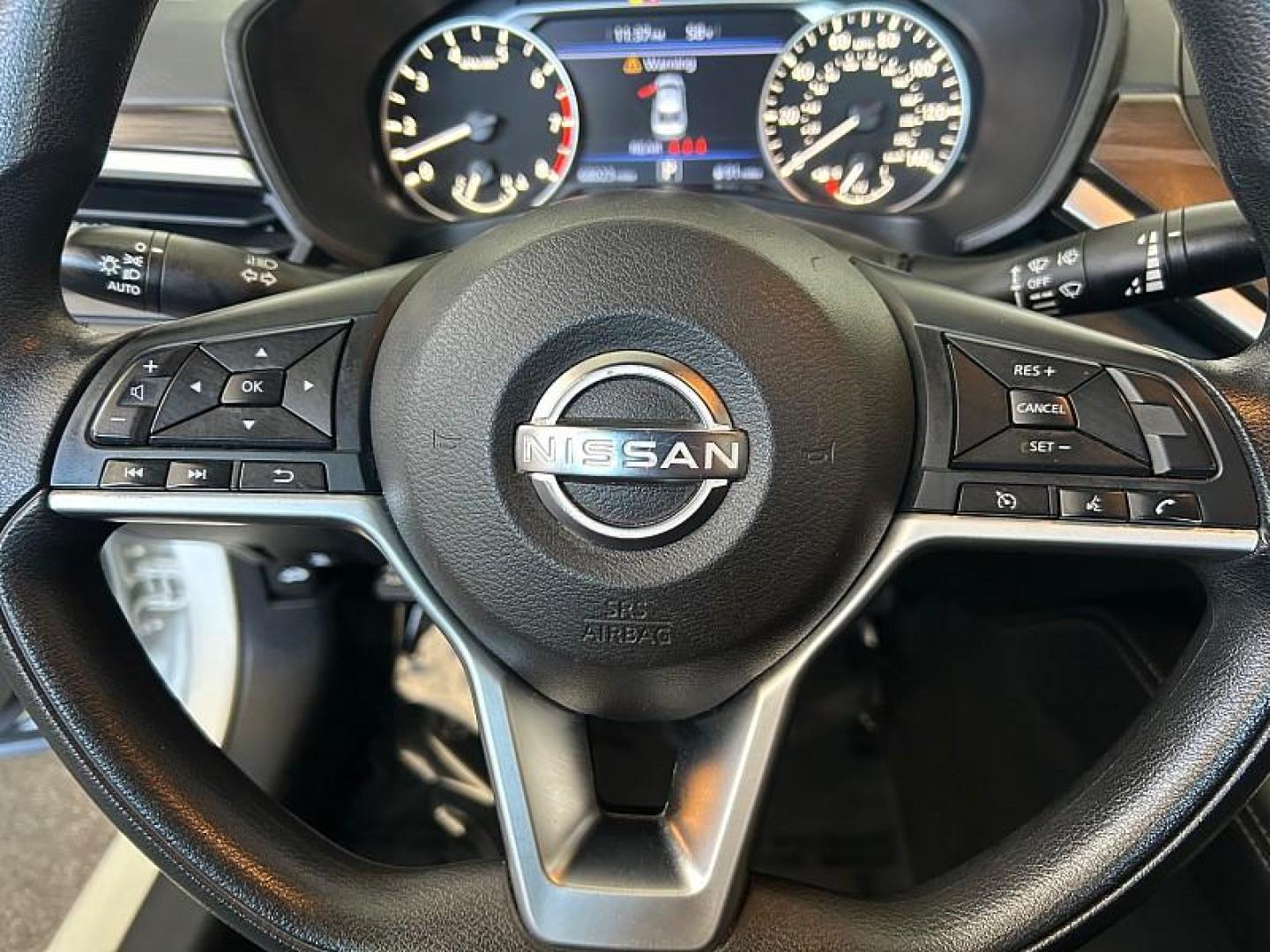 2023 WHITE Nissan Altima (1N4BL4DV1PN) with an 4-Cyl 2.5 Liter engine, Automatic Xtronic CVT transmission, located at 412 Auto Vista Drive, Palmdale, 93551, (661) 945-0620, 34.592636, -118.136681- Photo#20