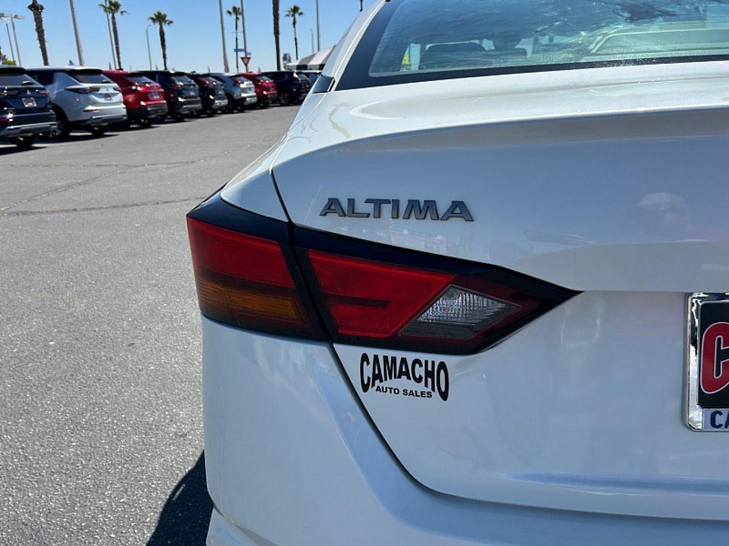 2023 WHITE Nissan Altima (1N4BL4DV7PN) with an 4-Cyl 2.5 Liter engine, Automatic Xtronic CVT transmission, located at 412 Auto Vista Drive, Palmdale, 93551, (661) 945-0620, 34.592636, -118.136681 - Photo#14