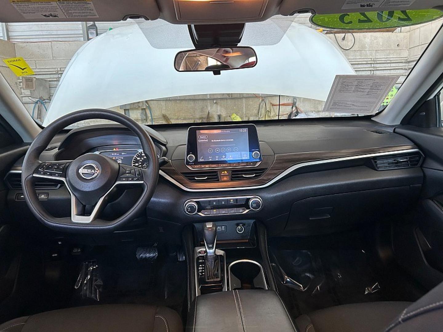 2023 WHITE Nissan Altima (1N4BL4DV7PN) with an 4-Cyl 2.5 Liter engine, Automatic Xtronic CVT transmission, located at 412 Auto Vista Drive, Palmdale, 93551, (661) 945-0620, 34.592636, -118.136681 - Photo#17