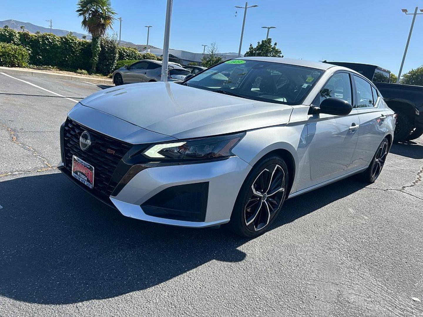2023 SILVER Nissan Altima (1N4BL4CV6PN) with an 4-Cyl 2.5 Liter engine, Automatic Xtronic CVT transmission, located at 412 Auto Vista Drive, Palmdale, 93551, (661) 945-0620, 34.592636, -118.136681 - Photo#3
