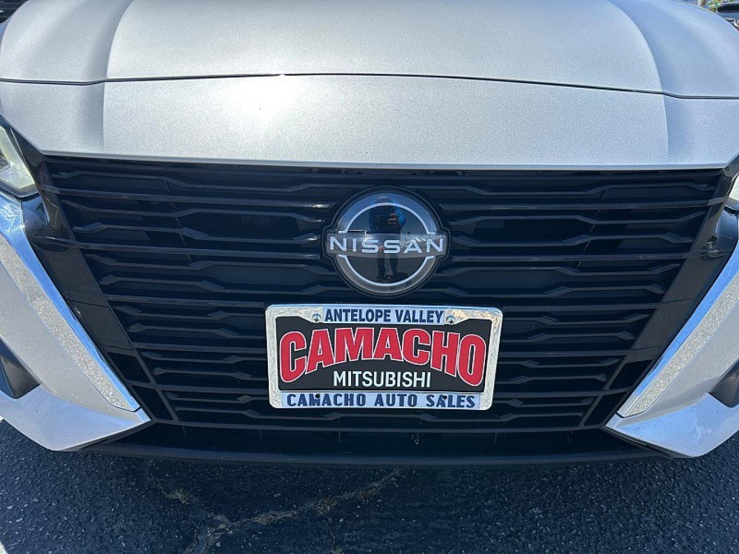 2023 Silver Nissan Altima (1N4BL4DV5PN) with an 4-Cyl 2.5 Liter engine, Automatic Xtronic CVT transmission, located at 412 Auto Vista Drive, Palmdale, 93551, (661) 945-0620, 34.592636, -118.136681 - Photo#9