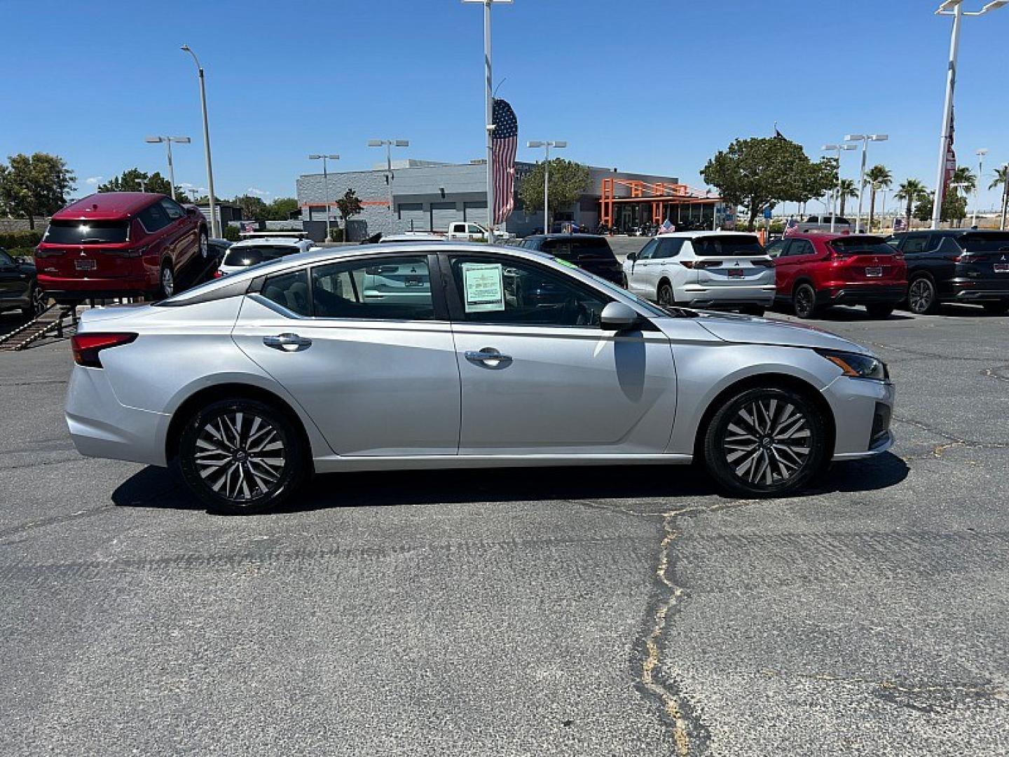 2023 Silver Nissan Altima (1N4BL4DV5PN) with an 4-Cyl 2.5 Liter engine, Automatic Xtronic CVT transmission, located at 412 Auto Vista Drive, Palmdale, 93551, (661) 945-0620, 34.592636, -118.136681 - Photo#10