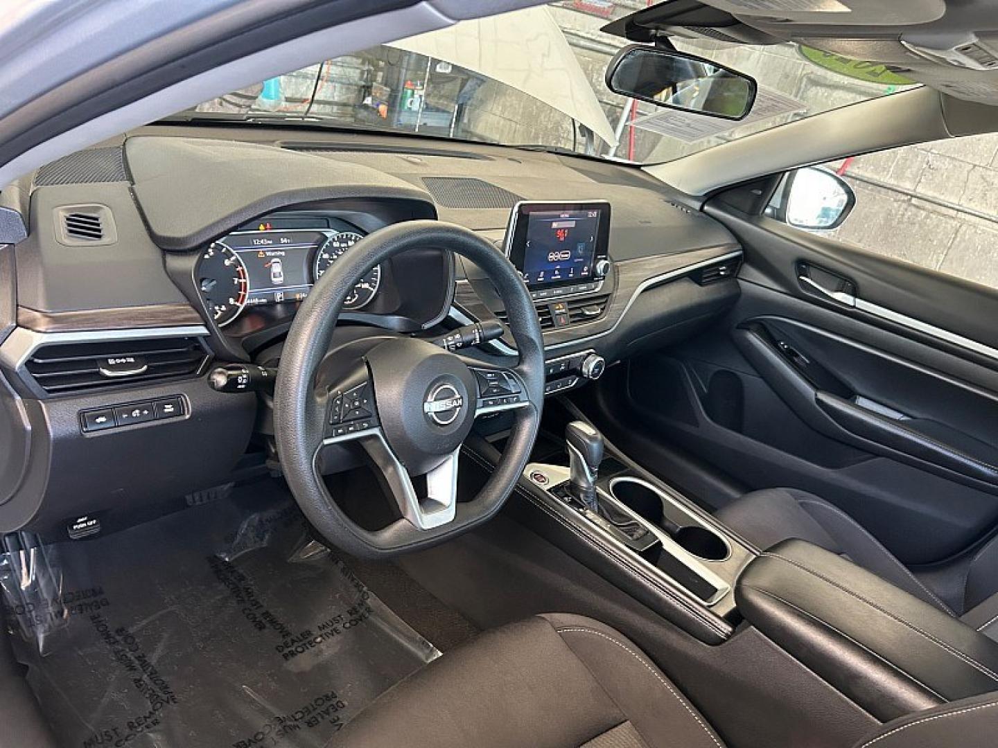 2023 Silver Nissan Altima (1N4BL4DV5PN) with an 4-Cyl 2.5 Liter engine, Automatic Xtronic CVT transmission, located at 412 Auto Vista Drive, Palmdale, 93551, (661) 945-0620, 34.592636, -118.136681 - Photo#17