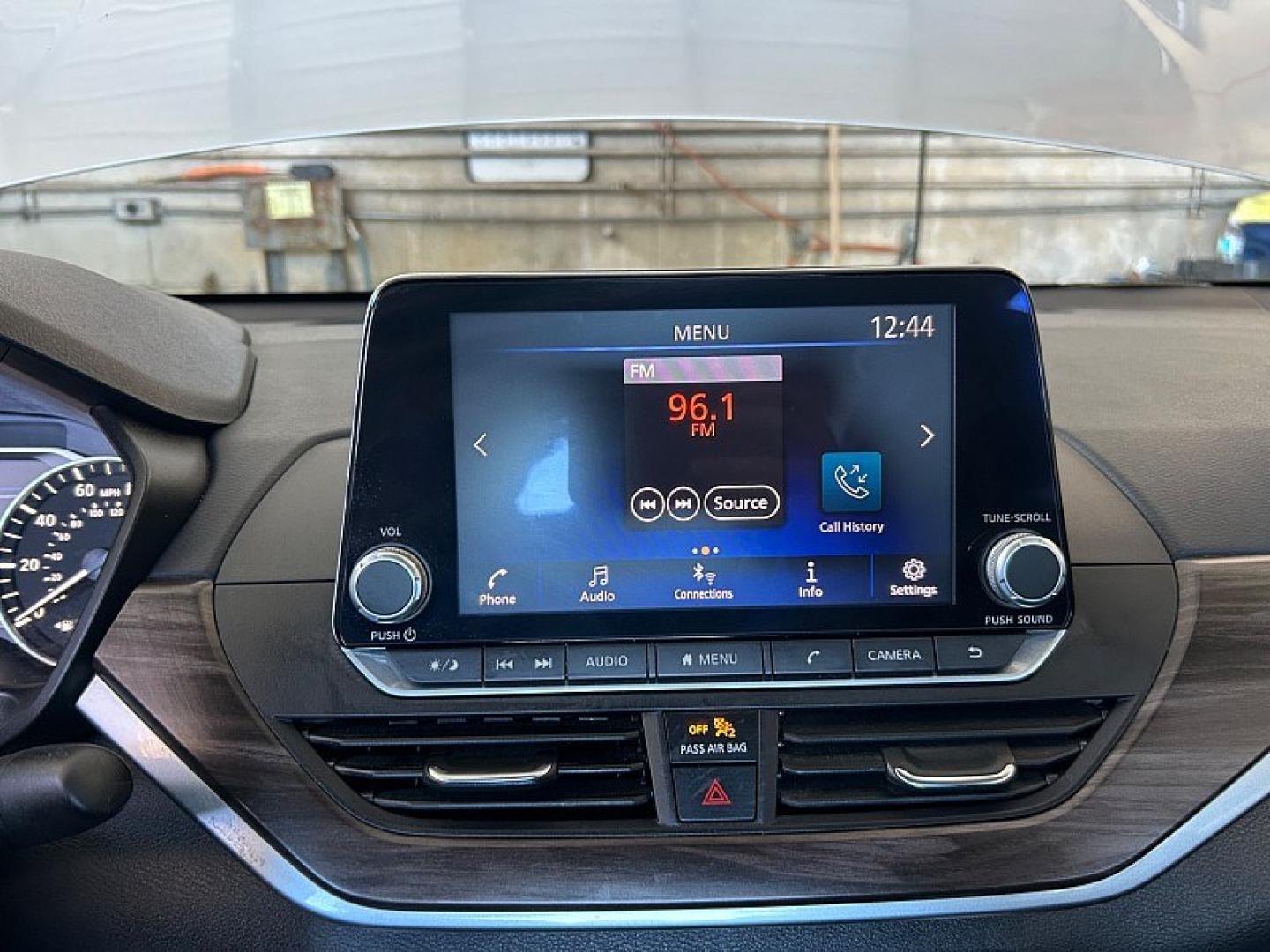 2023 Silver Nissan Altima (1N4BL4DV5PN) with an 4-Cyl 2.5 Liter engine, Automatic Xtronic CVT transmission, located at 412 Auto Vista Drive, Palmdale, 93551, (661) 945-0620, 34.592636, -118.136681 - Photo#20
