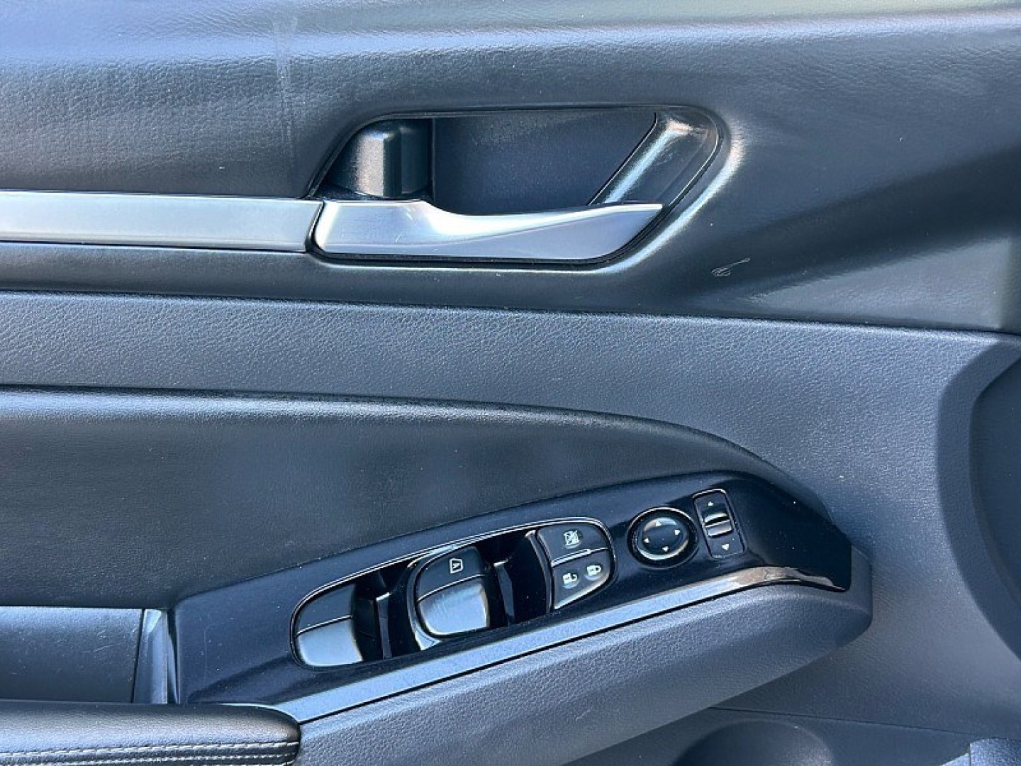 2023 Silver Nissan Altima (1N4BL4DV7PN) with an 4-Cyl 2.5 Liter engine, Automatic Xtronic CVT transmission, located at 412 Auto Vista Drive, Palmdale, 93551, (661) 945-0620, 34.592636, -118.136681- Photo#29