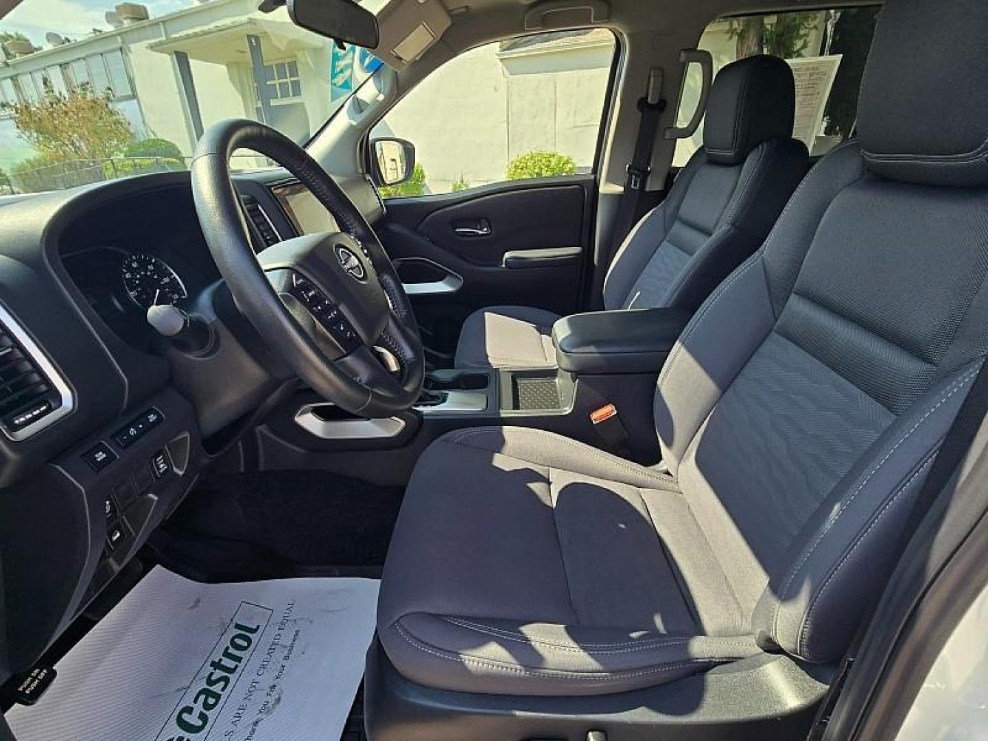 2023 WHITE Nissan Frontier (1N6ED1EKXPN) with an V6 3.8 Liter engine, Automatic 9-Spd transmission, located at 246 E Walker St., Orland, 95963, (530) 865-5800, 39.747589, -122.178398 - Photo#12
