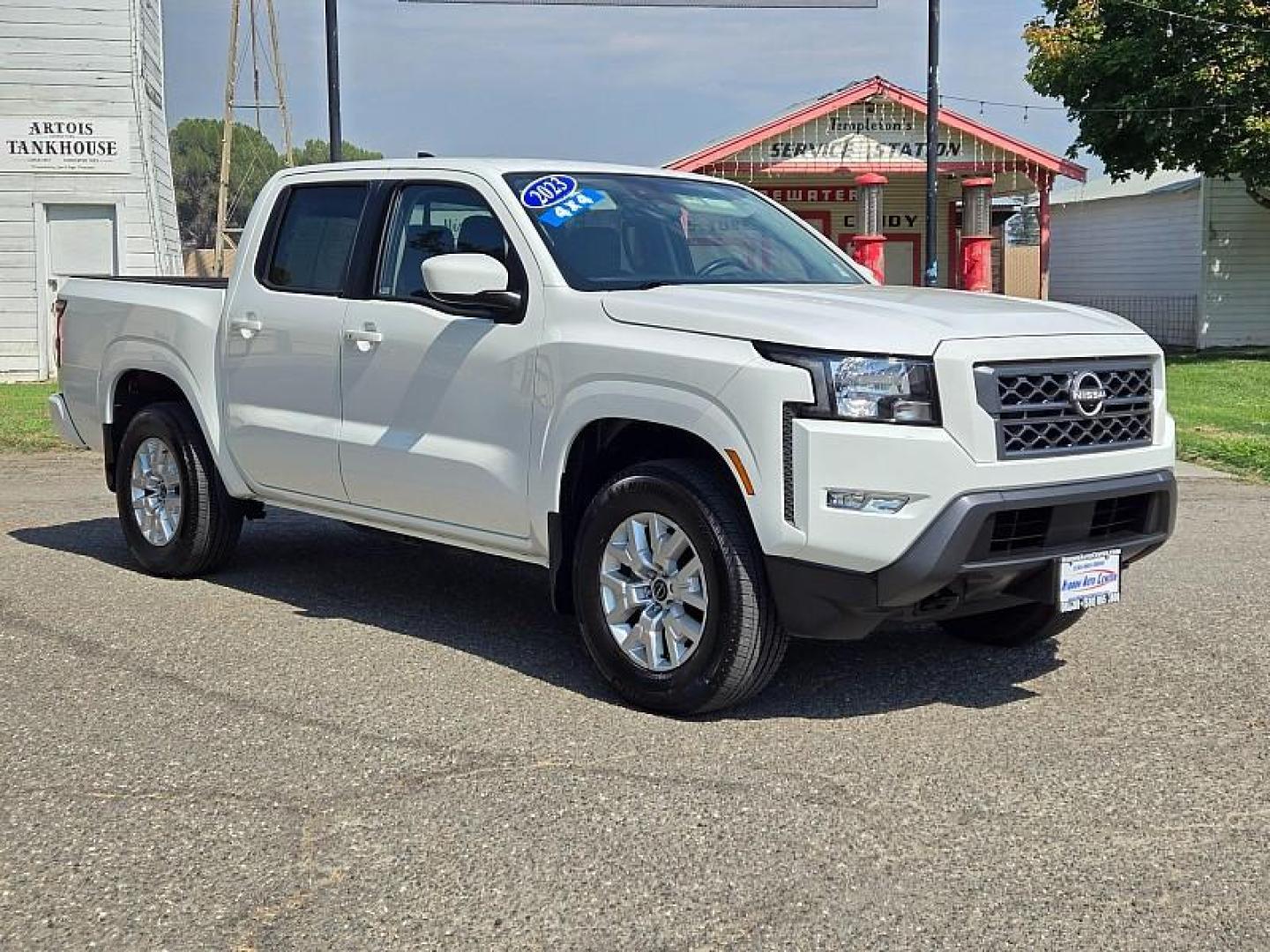 2023 WHITE Nissan Frontier (1N6ED1EKXPN) with an V6 3.8 Liter engine, Automatic 9-Spd transmission, located at 246 E Walker St., Orland, 95963, (530) 865-5800, 39.747589, -122.178398 - Photo#1