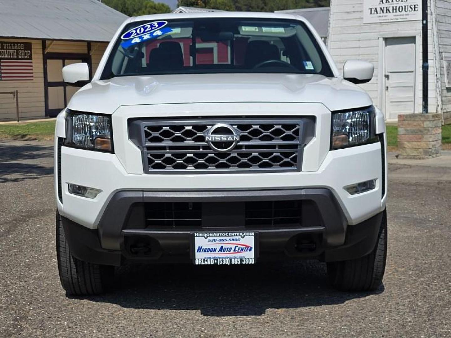 2023 WHITE Nissan Frontier (1N6ED1EKXPN) with an V6 3.8 Liter engine, Automatic 9-Spd transmission, located at 246 E Walker St., Orland, 95963, (530) 865-5800, 39.747589, -122.178398 - Photo#2