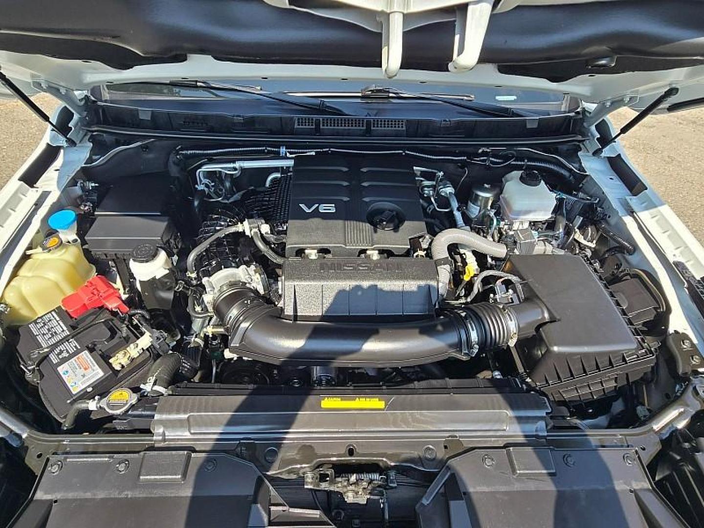 2023 WHITE Nissan Frontier (1N6ED1EKXPN) with an V6 3.8 Liter engine, Automatic 9-Spd transmission, located at 246 E Walker St., Orland, 95963, (530) 865-5800, 39.747589, -122.178398 - Photo#30