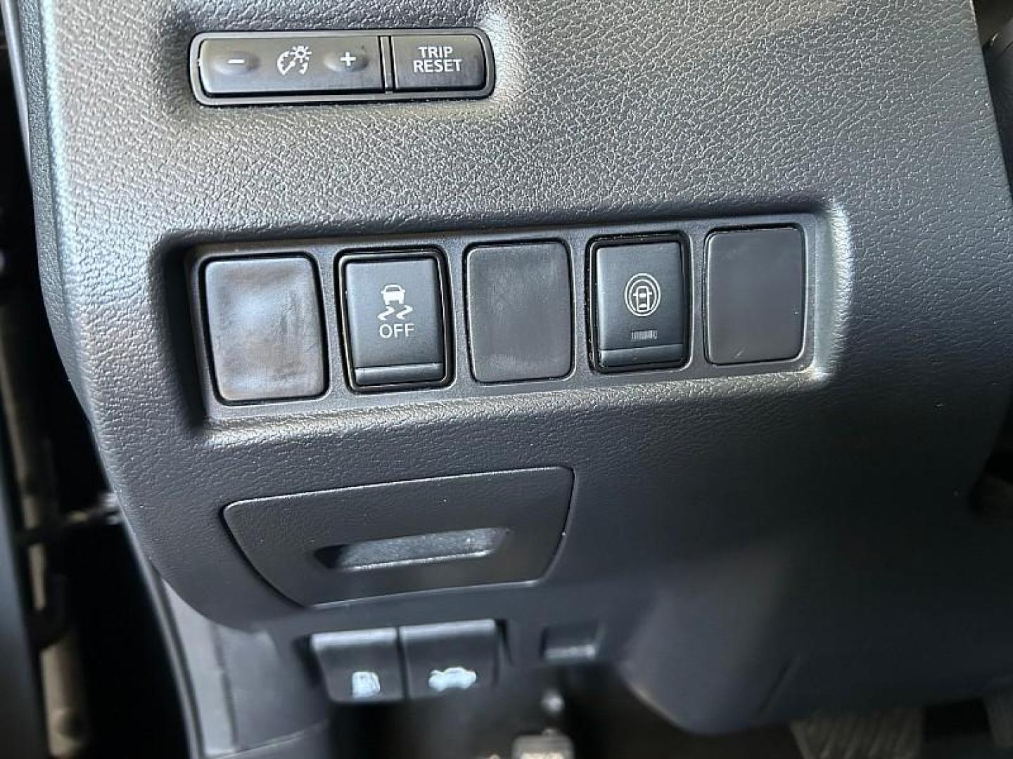 2023 BLACK Nissan Murano (5N1AZ2BS0PC) with an V6 3.5 Liter engine, Automatic Xtronic CVT transmission, located at 412 Auto Vista Drive, Palmdale, 93551, (661) 945-0620, 34.592636, -118.136681 - Photo#28