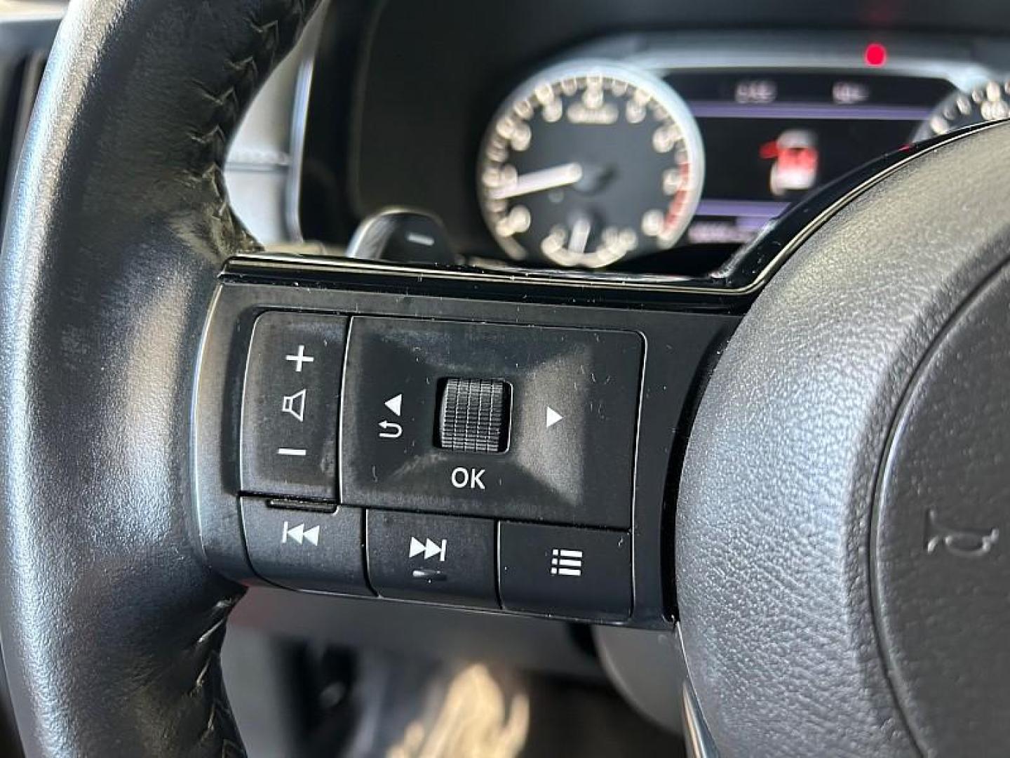 2023 BURGUNDY Nissan Pathfinder (5N1DR3CB8PC) with an V6 3.5 Liter engine, Automatic 9-Spd transmission, located at 412 Auto Vista Drive, Palmdale, 93551, (661) 945-0620, 34.592636, -118.136681 - Photo#30