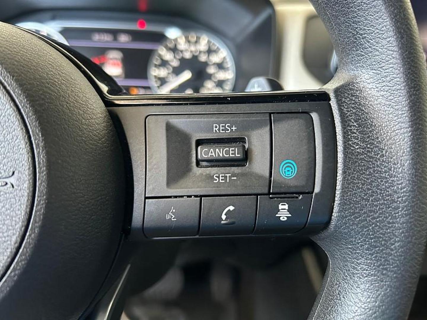 2023 WHITE Nissan Rogue (JN8BT3BB2PW) with an 3-Cyl Turbo 1.5 Liter engine, Automatic CVT w/Xtronic transmission, located at 412 Auto Vista Drive, Palmdale, 93551, (661) 945-0620, 34.592636, -118.136681 - Photo#6