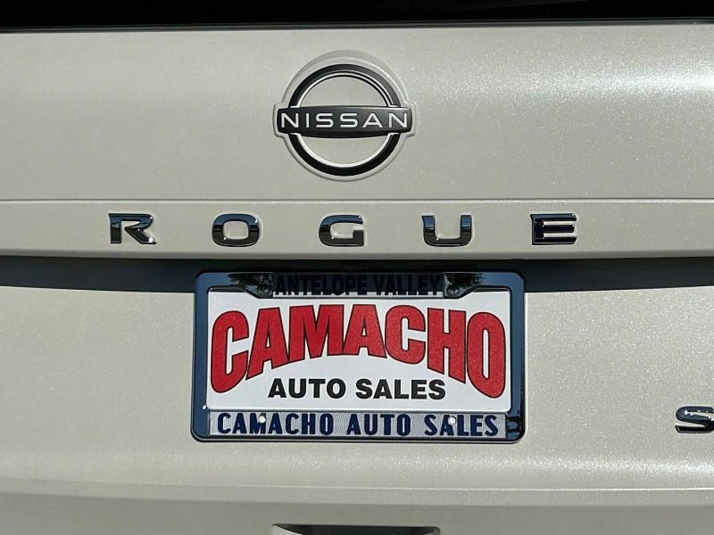 2023 WHITE Nissan Rogue (JN8BT3BB2PW) with an 3-Cyl Turbo 1.5 Liter engine, Automatic CVT w/Xtronic transmission, located at 412 Auto Vista Drive, Palmdale, 93551, (661) 945-0620, 34.592636, -118.136681 - Photo#17