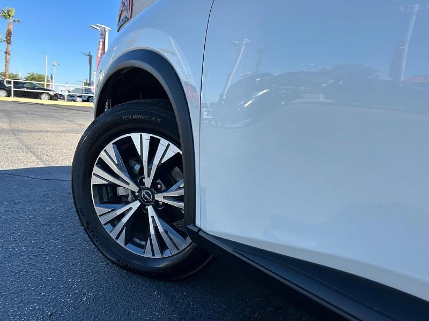 2023 WHITE Nissan Rogue (JN8BT3BB2PW) with an 3-Cyl Turbo 1.5 Liter engine, Automatic CVT w/Xtronic transmission, located at 412 Auto Vista Drive, Palmdale, 93551, (661) 945-0620, 34.592636, -118.136681 - Photo#24
