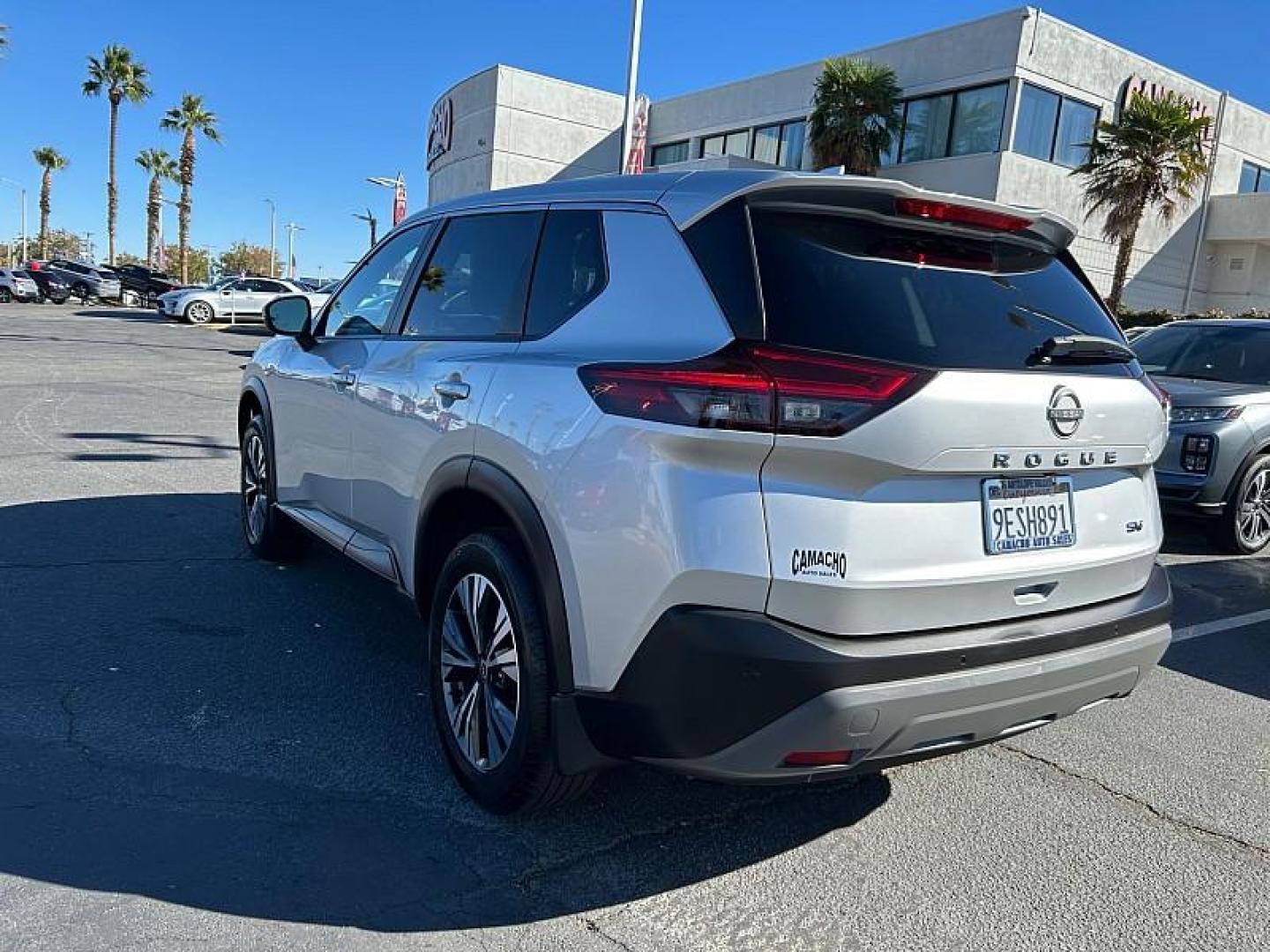 2023 SILVER Nissan Rogue (JN8BT3BA4PW) with an 3-Cyl Turbo 1.5 Liter engine, Automatic CVT w/Xtronic transmission, located at 412 Auto Vista Drive, Palmdale, 93551, (661) 945-0620, 34.592636, -118.136681 - Photo#4