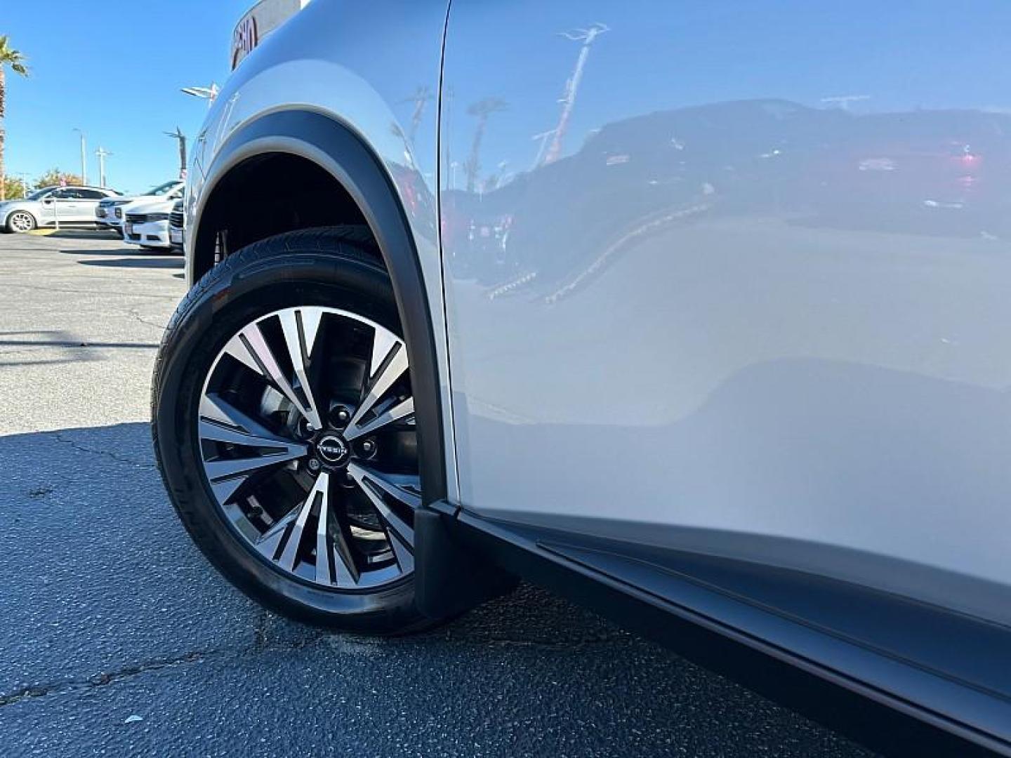 2023 SILVER Nissan Rogue (JN8BT3BA4PW) with an 3-Cyl Turbo 1.5 Liter engine, Automatic CVT w/Xtronic transmission, located at 412 Auto Vista Drive, Palmdale, 93551, (661) 945-0620, 34.592636, -118.136681 - Photo#7