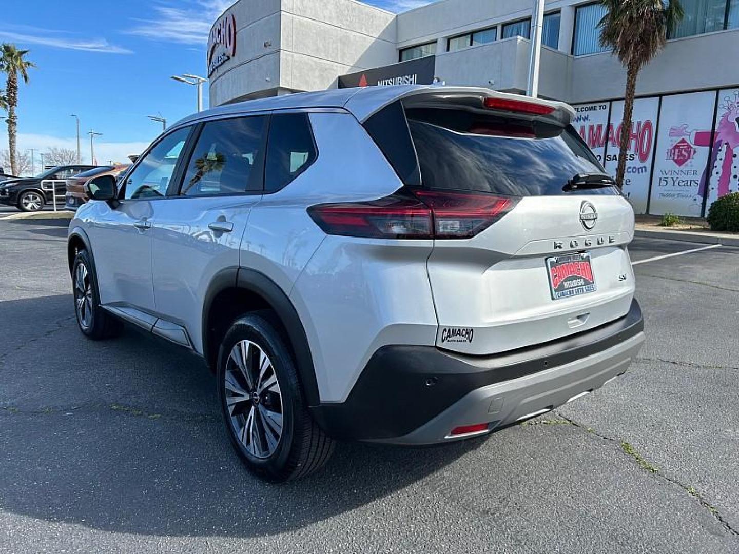 2023 SILVER Nissan Rogue (5N1BT3BA1PC) with an 3-Cyl Turbo 1.5 Liter engine, Automatic CVT w/Xtronic transmission, located at 412 Auto Vista Drive, Palmdale, 93551, (661) 945-0620, 34.592636, -118.136681 - Photo#3