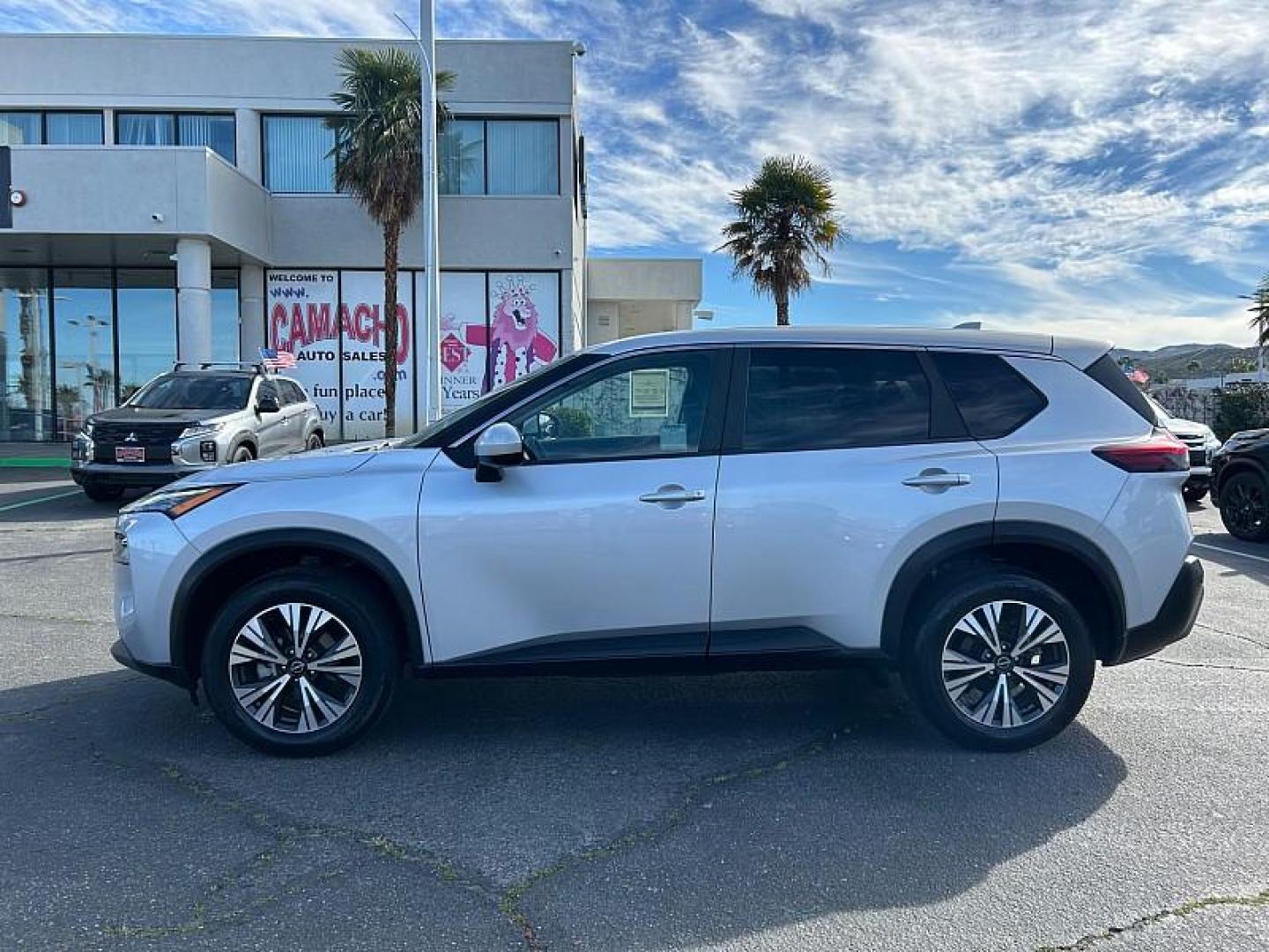 2023 SILVER Nissan Rogue (5N1BT3BA1PC) with an 3-Cyl Turbo 1.5 Liter engine, Automatic CVT w/Xtronic transmission, located at 412 Auto Vista Drive, Palmdale, 93551, (661) 945-0620, 34.592636, -118.136681 - Photo#4