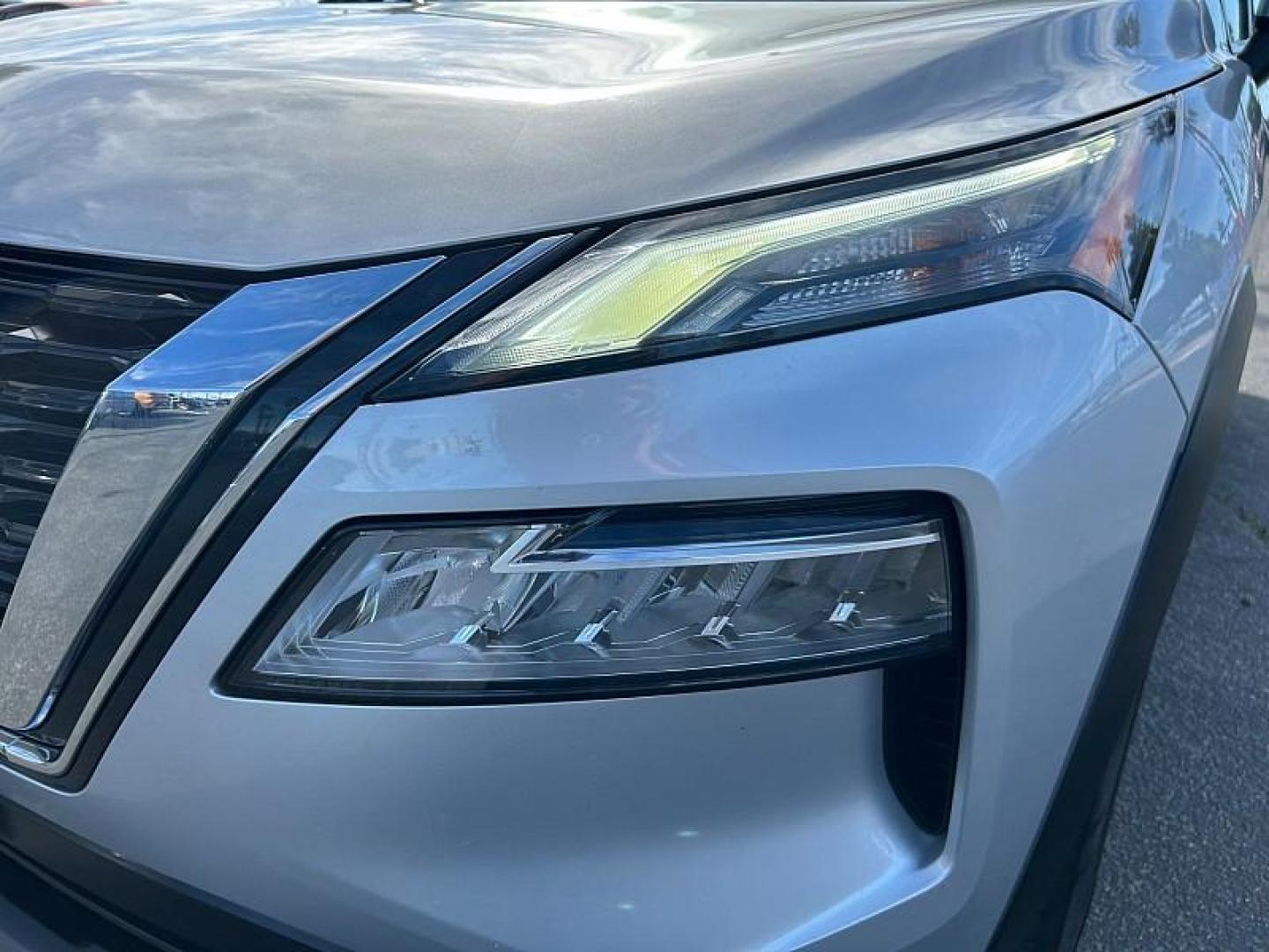 2023 SILVER Nissan Rogue (5N1BT3BA1PC) with an 3-Cyl Turbo 1.5 Liter engine, Automatic CVT w/Xtronic transmission, located at 412 Auto Vista Drive, Palmdale, 93551, (661) 945-0620, 34.592636, -118.136681 - Photo#9