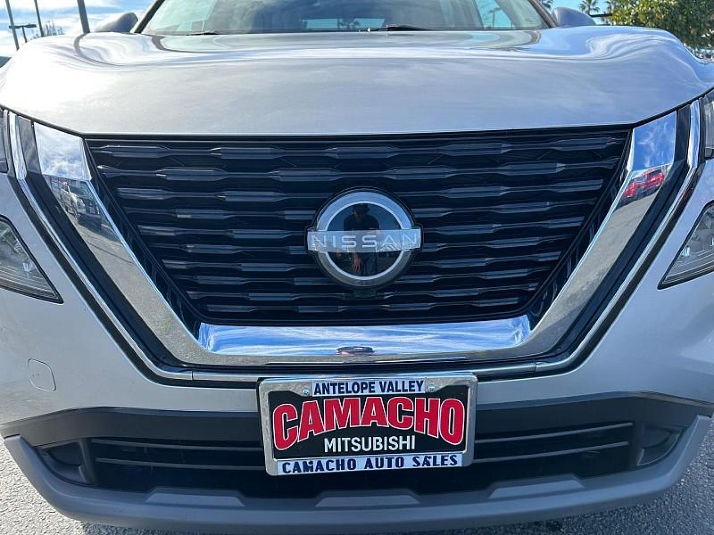 2023 SILVER Nissan Rogue (5N1BT3BA1PC) with an 3-Cyl Turbo 1.5 Liter engine, Automatic CVT w/Xtronic transmission, located at 412 Auto Vista Drive, Palmdale, 93551, (661) 945-0620, 34.592636, -118.136681 - Photo#10