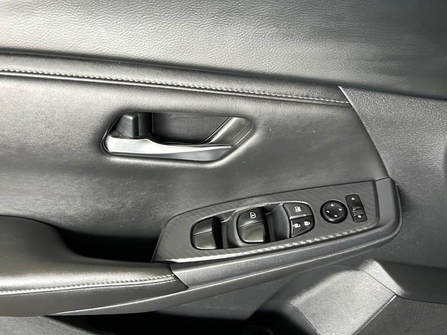 2023 GRAY Nissan Sentra (3N1AB8CV8PY) with an 4-Cyl 2.0 Liter engine, Automatic CVT w/Xtronic transmission, located at 412 Auto Vista Drive, Palmdale, 93551, (661) 945-0620, 34.592636, -118.136681 - Photo#18