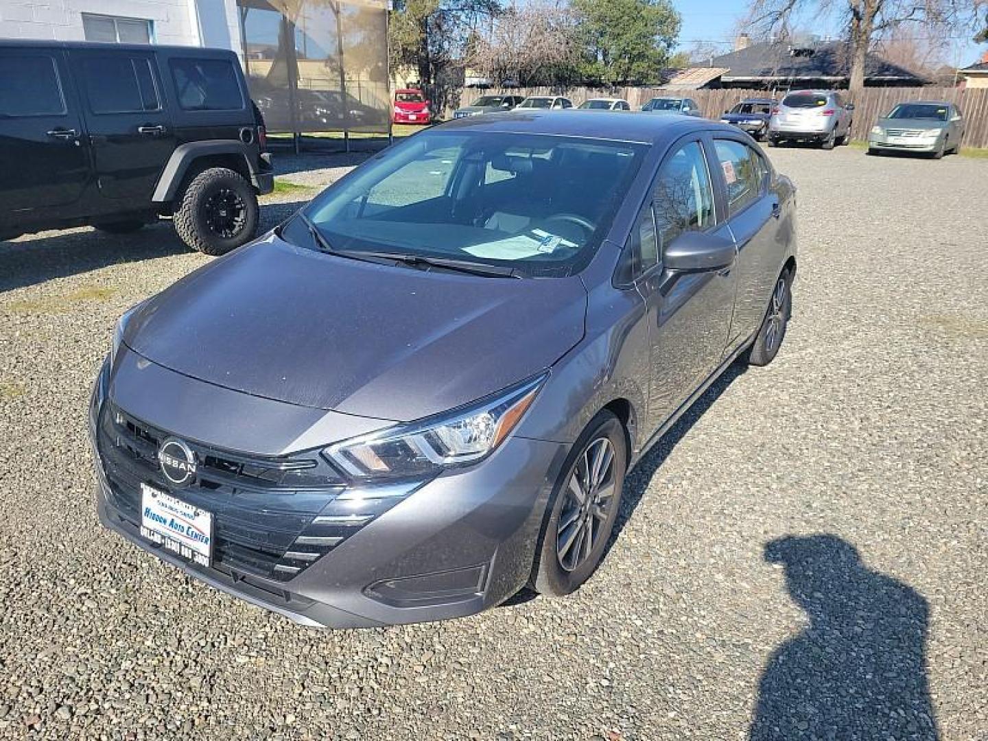 2023 GRAY Nissan Versa (3N1CN8EVXPL) with an 4-Cyl 1.6 Liter engine, Automatic CVT transmission, located at 246 E Walker St., Orland, 95963, (530) 865-5800, 39.747589, -122.178398 - Photo#0