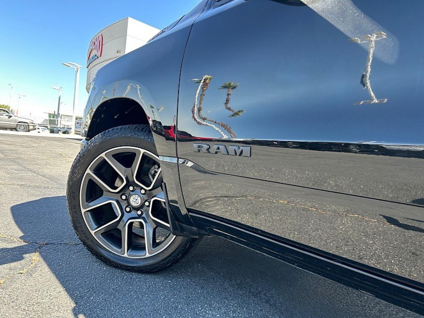 2023 BLACK Ram 1500 2WD (1C6RREFT5PN) with an 8-Cyl 5.7 Liter engine, Automatic 8-Spd transmission, located at 412 Auto Vista Drive, Palmdale, 93551, (661) 945-0620, 34.592636, -118.136681 - Photo#15