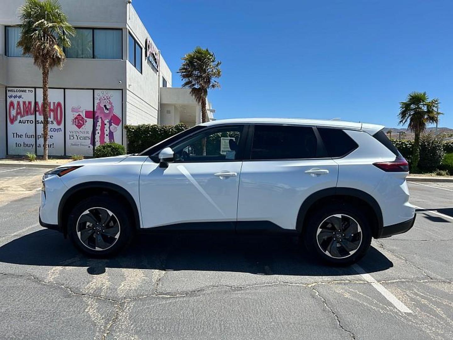 2023 WHITE Ram 1500 Classic 4WD (1C6RR7LG3PS) with an 6-Cyl 3.6 Liter engine, Automatic 8-Spd transmission, located at 412 Auto Vista Drive, Palmdale, 93551, (661) 945-0620, 34.592636, -118.136681 - Photo#3