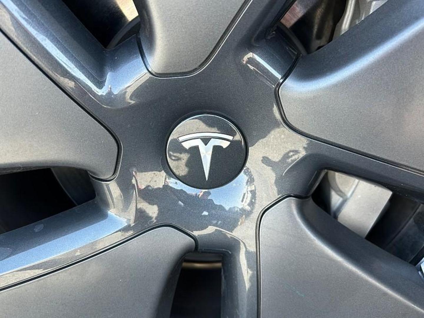 2023 WHITE Tesla Model 3 (5YJ3E1EA5PF) with an AC Electric Motor engine, Single-Speed Fixed Gear transmission, located at 412 Auto Vista Drive, Palmdale, 93551, (661) 945-0620, 34.592636, -118.136681 - Photo#15
