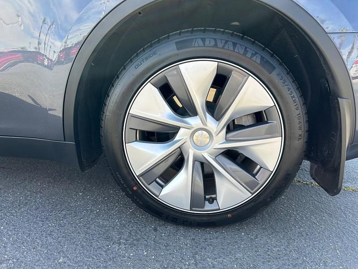 2023 GRAY Tesla Model Y (7SAYGDEE0PA) with an Dual AC Electric Motors engine, Single-Speed Fixed Gear transmission, located at 412 Auto Vista Drive, Palmdale, 93551, (661) 945-0620, 34.592636, -118.136681 - Photo#10