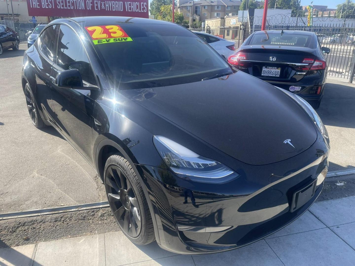 2023 Tesla Model Y Long Range (7SAYGDEE2PA) with an ELECTRIC engine, 1A transmission, located at 744 E Miner Ave, Stockton, CA, 95202, (209) 944-5770, 37.956863, -121.282082 - PLUS TAXES AND FEES NO CHARGER AVAILABLE- Photo#1