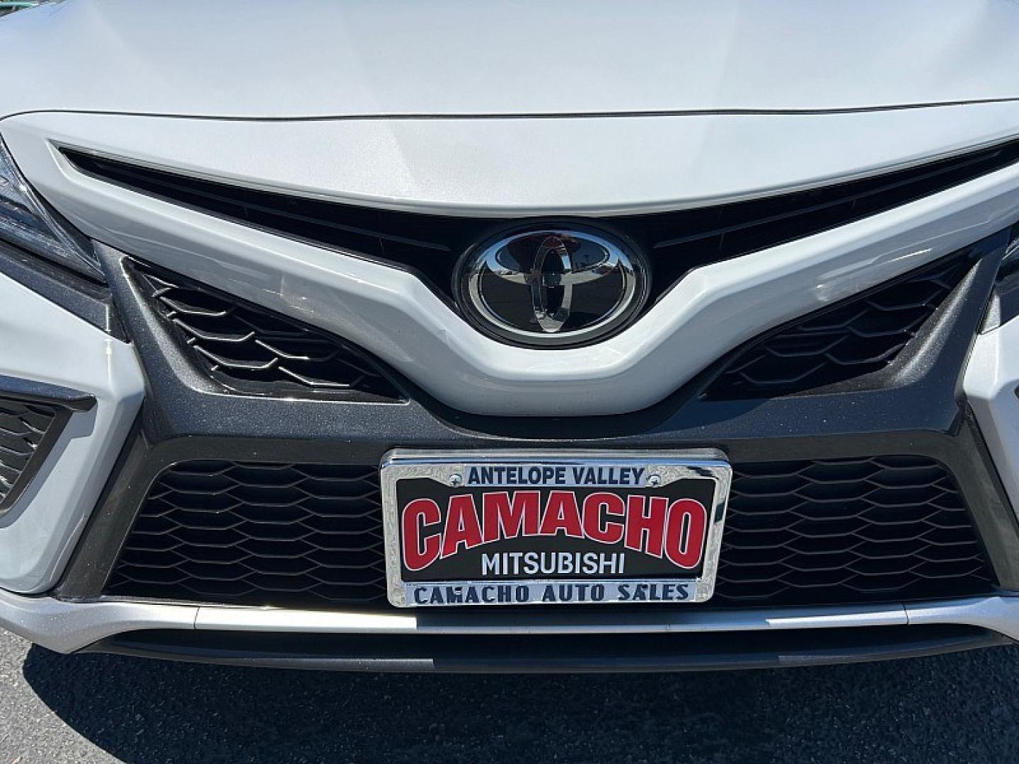 2023 WHITE Toyota Camry (4T1K61AKXPU) with an 4-Cyl 2.5 Liter engine, Automatic 8-Spd w/Sequential Shift transmission, located at 412 Auto Vista Drive, Palmdale, 93551, (661) 945-0620, 34.592636, -118.136681- Photo#4