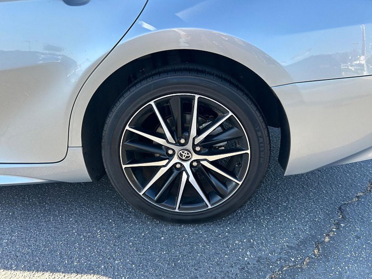 2023 SILVER Toyota Camry (4T1G11AK9PU) with an 4-Cyl 2.5 Liter engine, Automatic 8-Spd w/Sequential Shift transmission, located at 412 Auto Vista Drive, Palmdale, 93551, (661) 945-0620, 34.592636, -118.136681- Photo#18