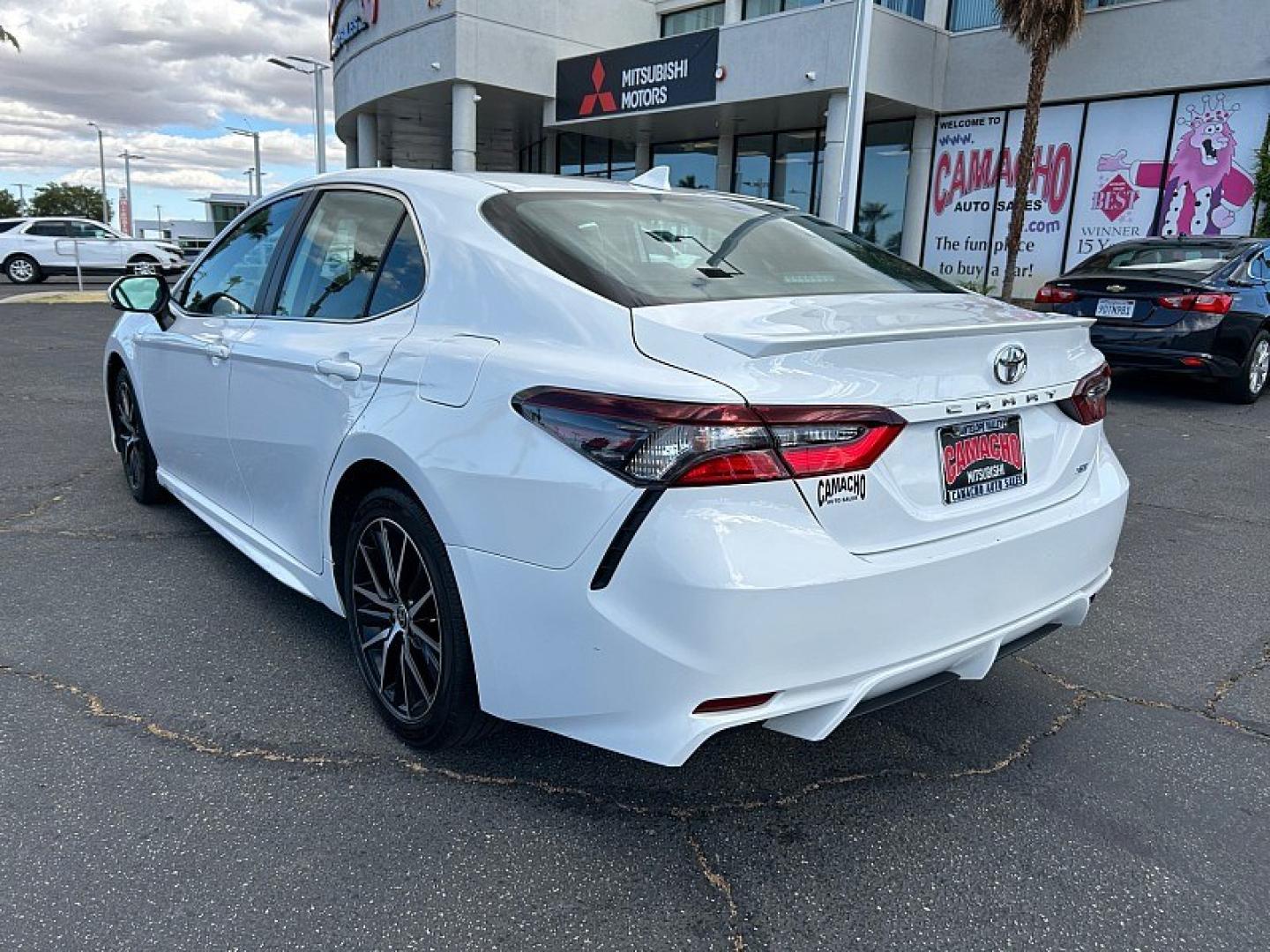 2023 WHITE Toyota Camry (4T1G11AK9PU) with an 4-Cyl 2.5 Liter engine, Automatic 8-Spd w/Sequential Shift transmission, located at 412 Auto Vista Drive, Palmdale, 93551, (661) 945-0620, 34.592636, -118.136681 - Photo#4