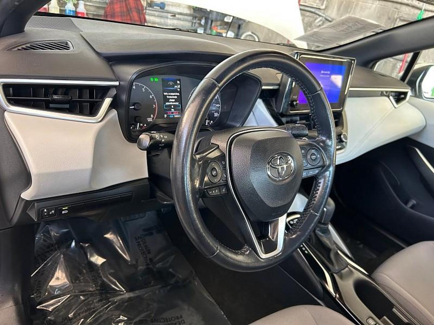 2023 WHITE Toyota Corolla (5YFS4MCE4PP) with an 4-Cyl 2.0 Liter engine, Automatic CVT transmission, located at 412 Auto Vista Drive, Palmdale, 93551, (661) 945-0620, 34.592636, -118.136681 - Photo#18