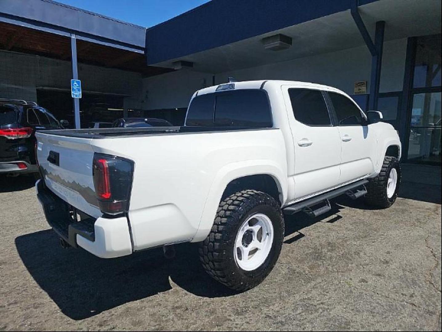 2023 WHITE Toyota Tacoma 2WD (3TMAZ5CN6PM) with an V6 3.5 Liter engine, Automatic 6-Spd transmission, located at 412 Auto Vista Drive, Palmdale, 93551, (661) 945-0620, 34.592636, -118.136681 - Photo#3