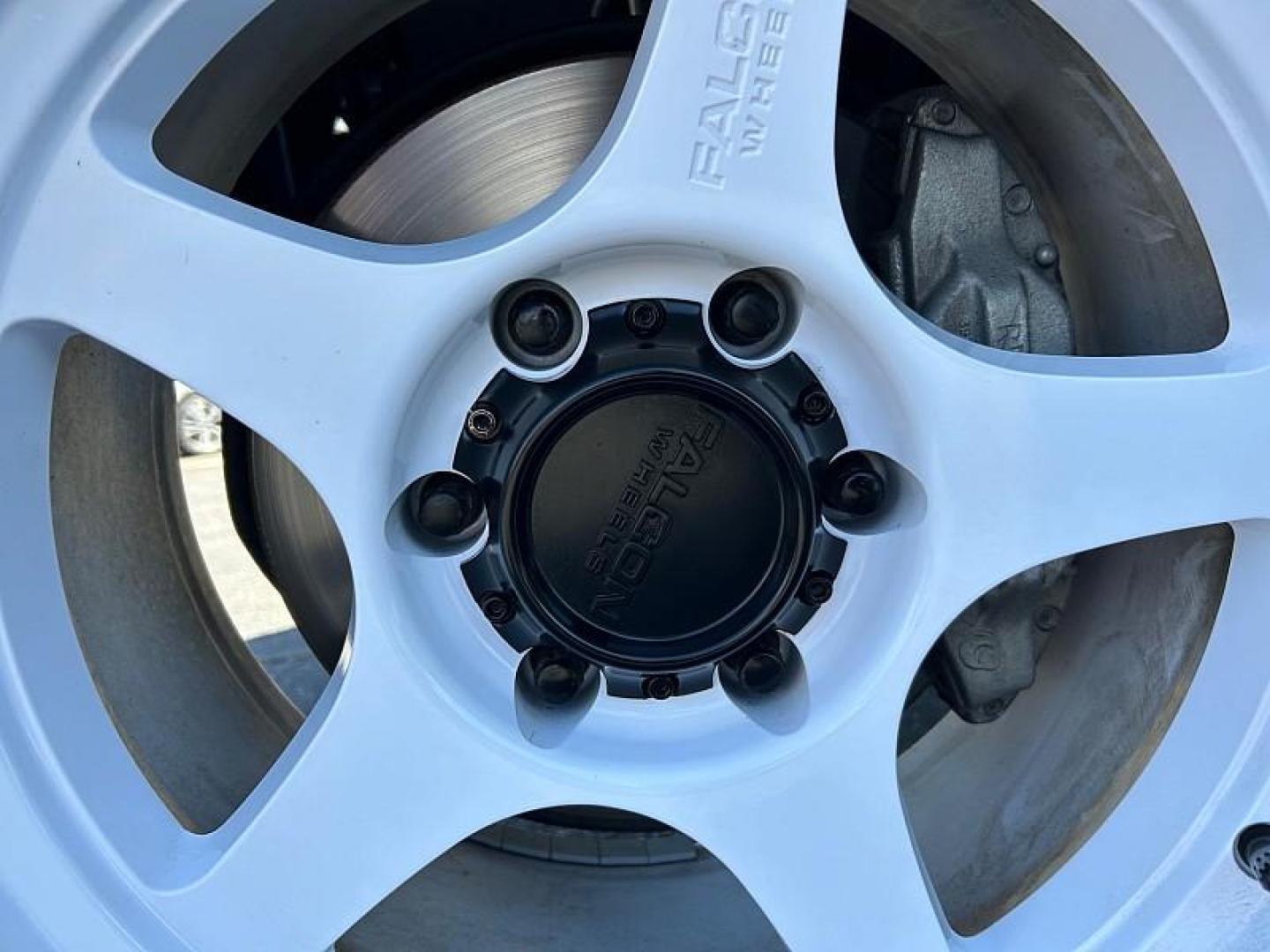 2023 WHITE Toyota Tacoma 2WD (3TMAZ5CN6PM) with an V6 3.5 Liter engine, Automatic 6-Spd transmission, located at 412 Auto Vista Drive, Palmdale, 93551, (661) 945-0620, 34.592636, -118.136681 - Photo#14