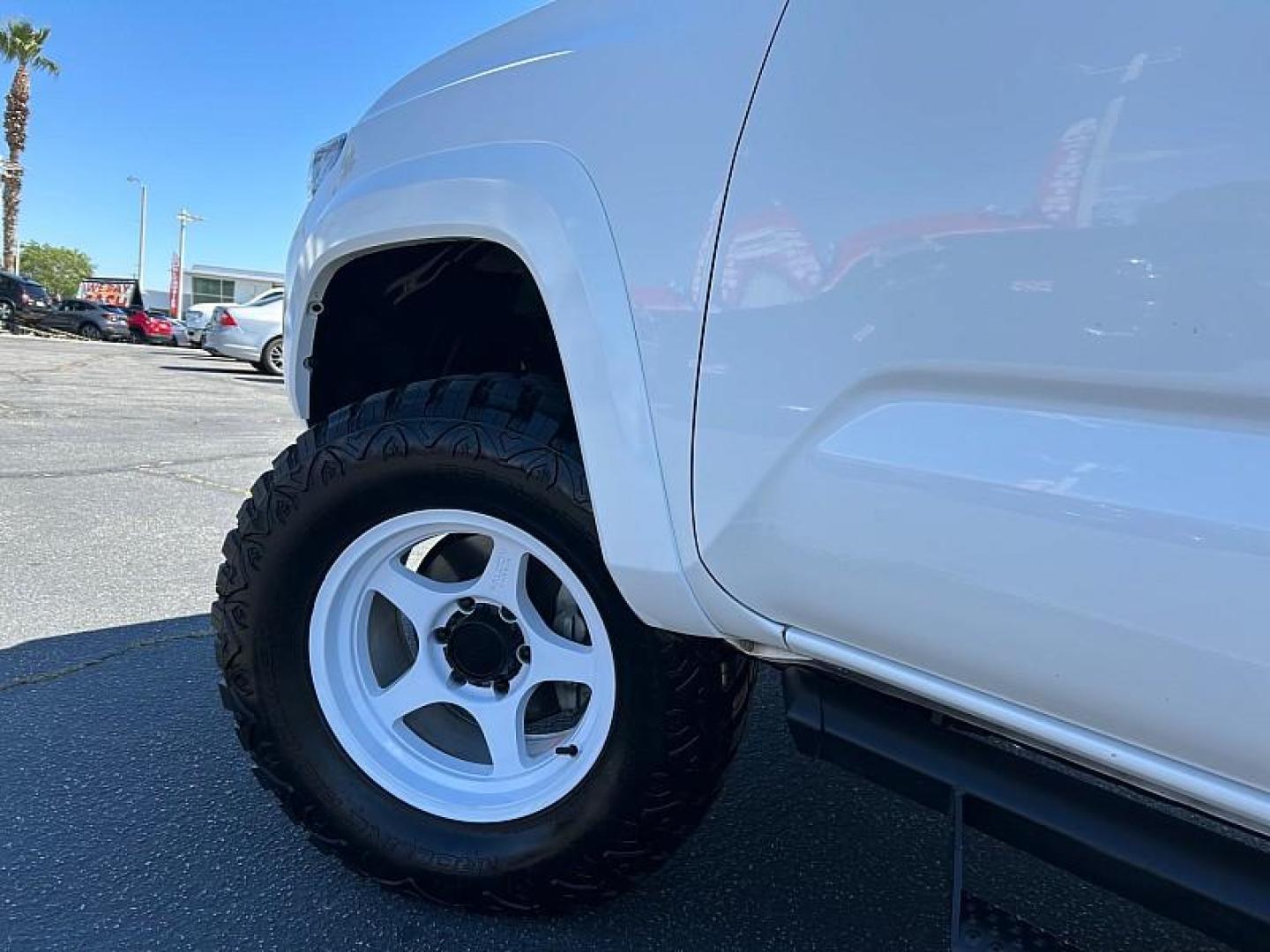 2023 WHITE Toyota Tacoma 2WD (3TMAZ5CN6PM) with an V6 3.5 Liter engine, Automatic 6-Spd transmission, located at 412 Auto Vista Drive, Palmdale, 93551, (661) 945-0620, 34.592636, -118.136681 - Photo#17