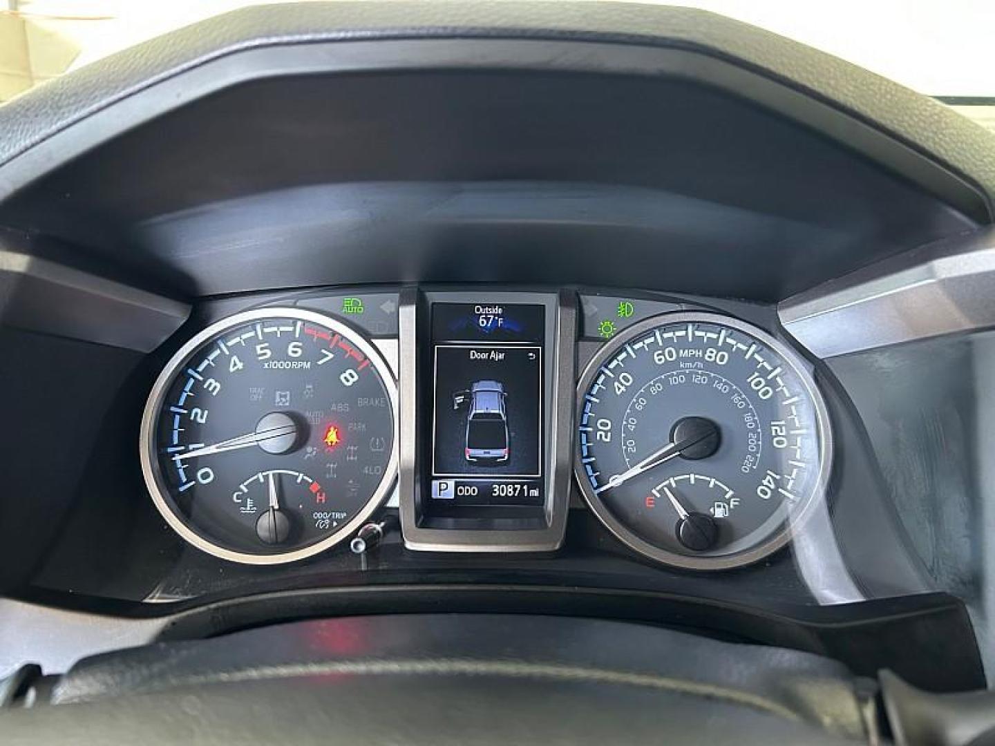 2023 WHITE Toyota Tacoma 2WD (3TMAZ5CN6PM) with an V6 3.5 Liter engine, Automatic 6-Spd transmission, located at 412 Auto Vista Drive, Palmdale, 93551, (661) 945-0620, 34.592636, -118.136681 - Photo#31