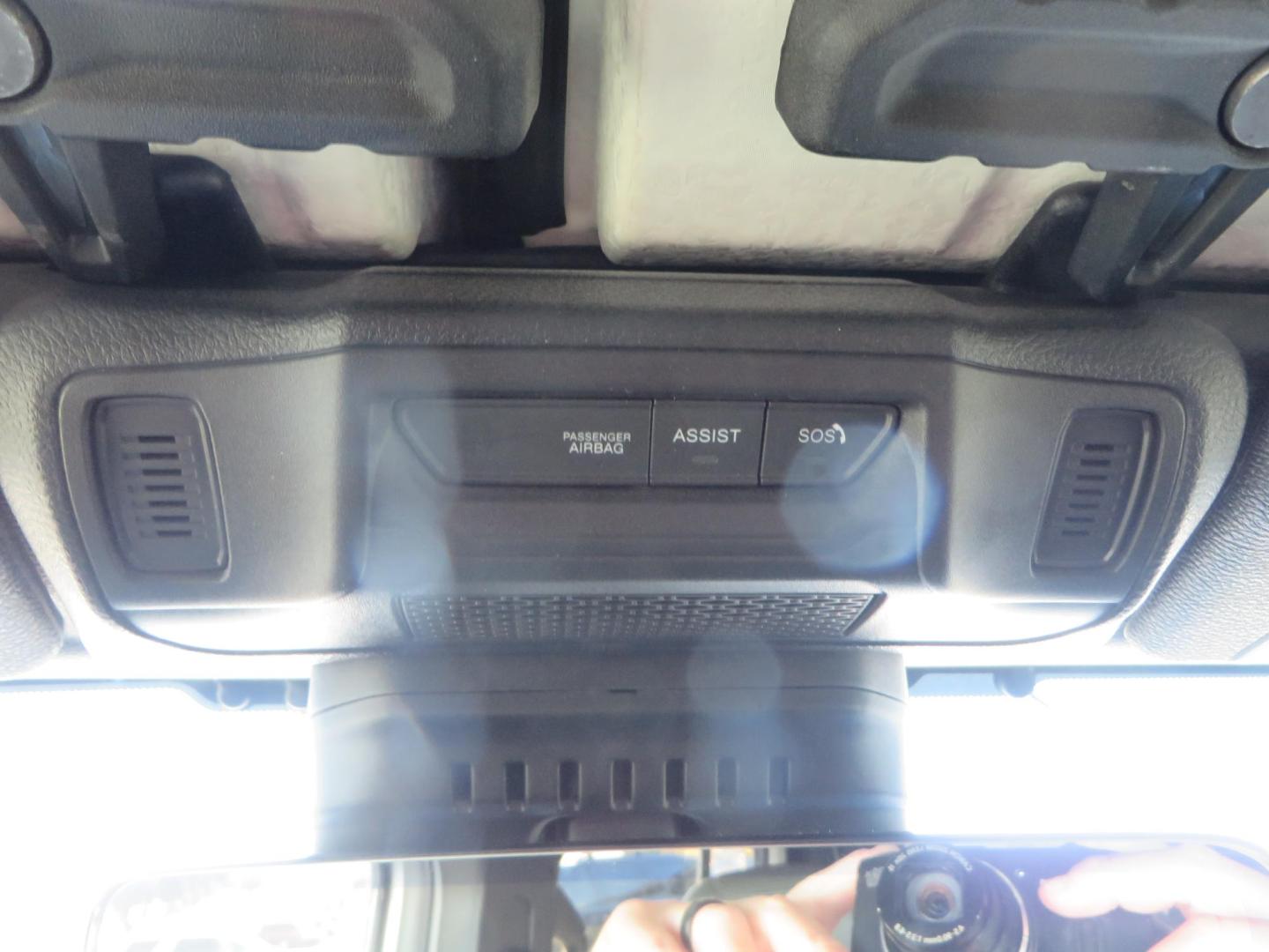 2024 SILVER Jeep Gladiator Mojave X (1C6JJTEG4RL) with an 3.6L V6 DOHC 24V engine, 6M transmission, located at 2630 Grass Valley Highway, Auburn, CA, 95603, (530) 508-5100, 38.937893, -121.095482 - Gladiator Mojave X featuring JKS suspension, Method MR315 wheels, and 37" Toyo MT tires, - Photo#27
