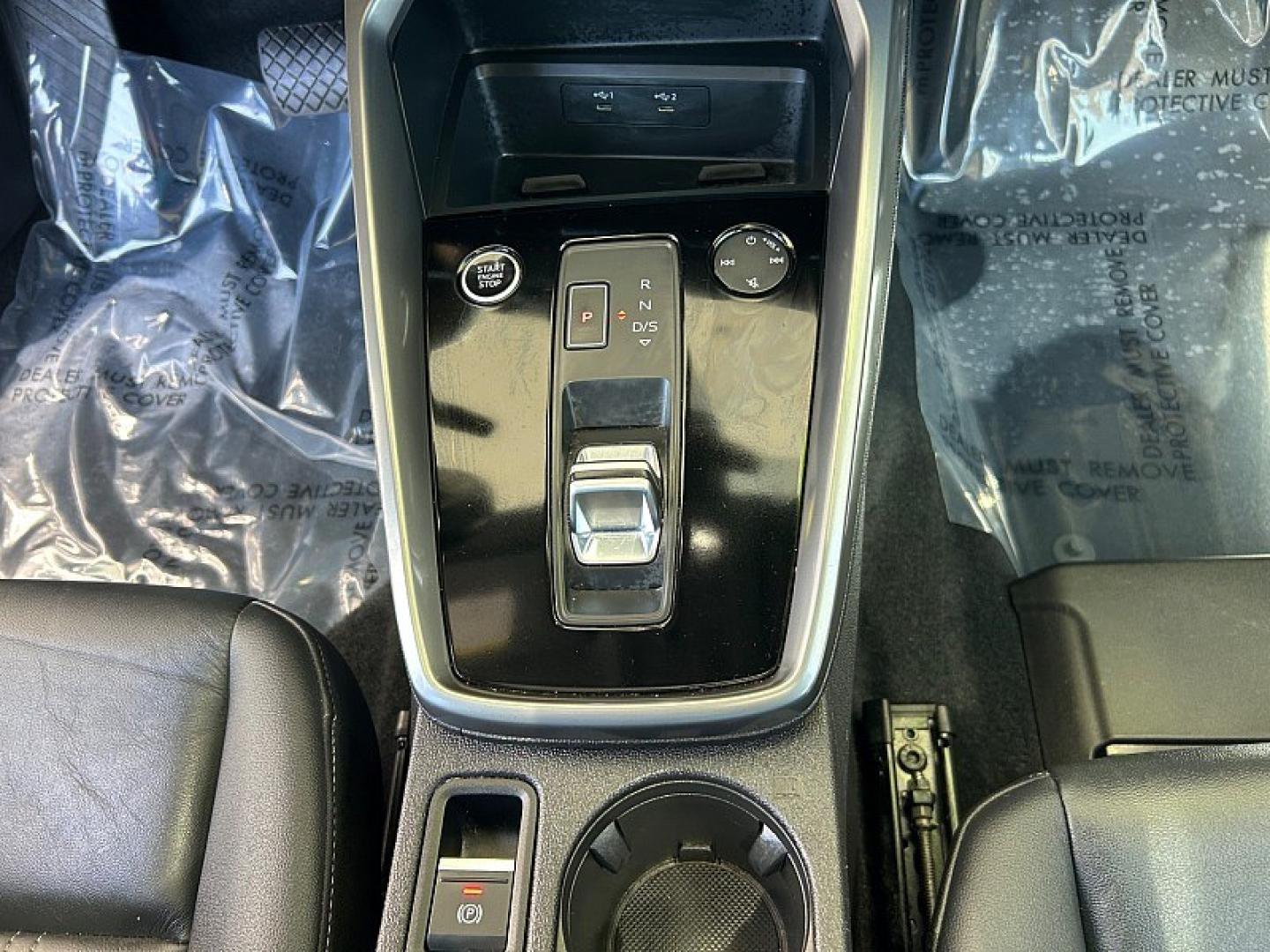 2024 WHITE Audi A3 (WAUAUDGY0RA) with an 4-Cyl Turbo 2.0L Hybrid engine, Automatic 7-Spd transmission, located at 412 Auto Vista Drive, Palmdale, 93551, (661) 945-0620, 34.592636, -118.136681- Photo#26