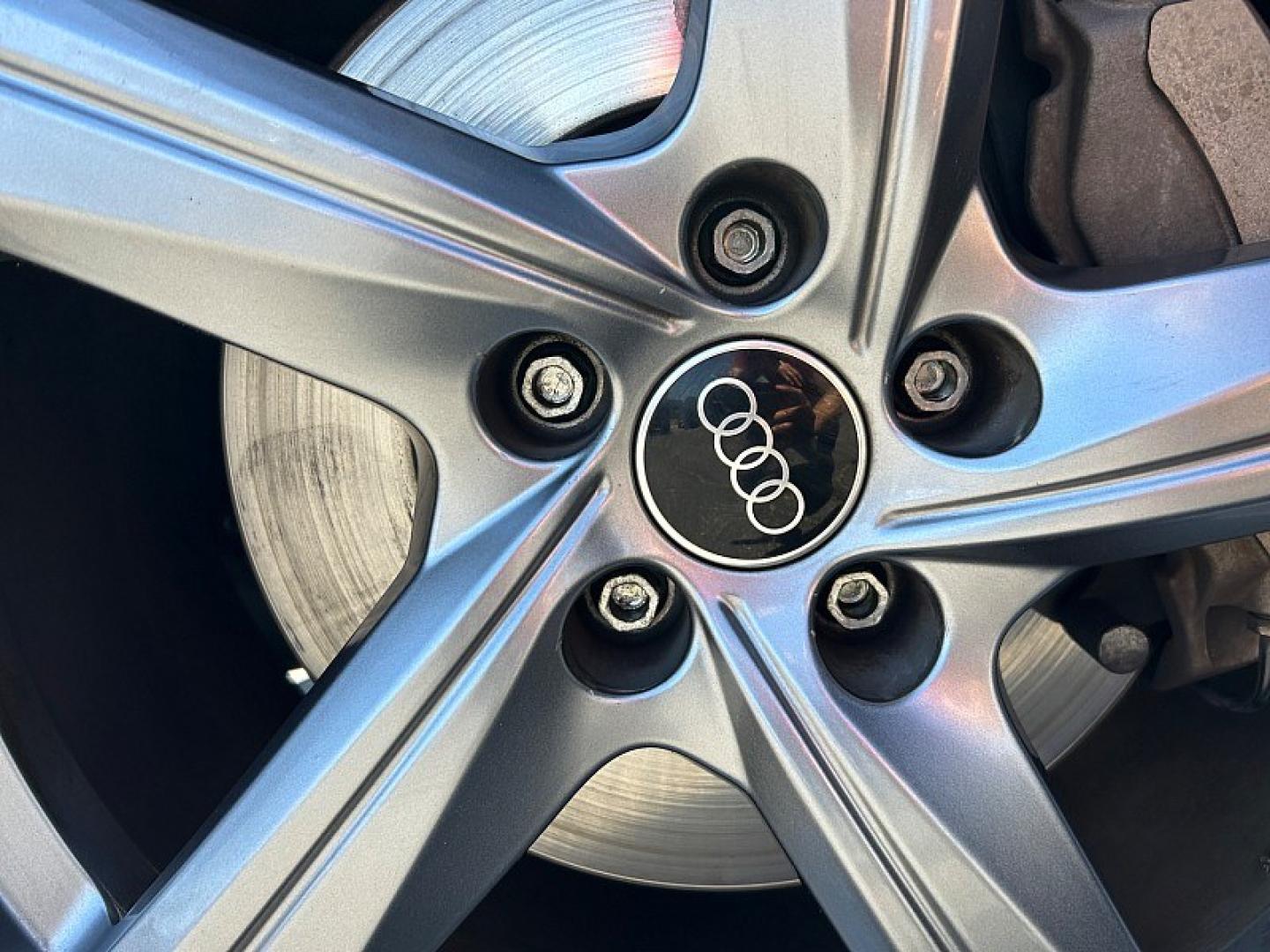 2024 WHITE Audi A6 Sedan (WAUE3BF2XRN) with an 4-Cyl Turbo 2.0L Hybrid engine, Automatic 7-Spd transmission, located at 412 Auto Vista Drive, Palmdale, 93551, (661) 945-0620, 34.592636, -118.136681- Photo#25