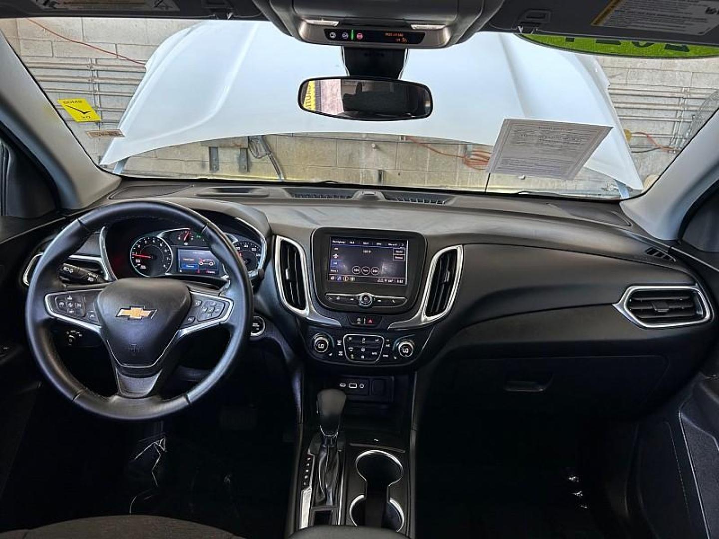 2024 WHITE Chevrolet Equinox (3GNAXKEGXRS) with an 4-Cyl Turbo 1.5 Liter engine, Automatic 6-Spd w/Overdrive transmission, located at 412 Auto Vista Drive, Palmdale, 93551, (661) 945-0620, 34.592636, -118.136681 - Photo#19