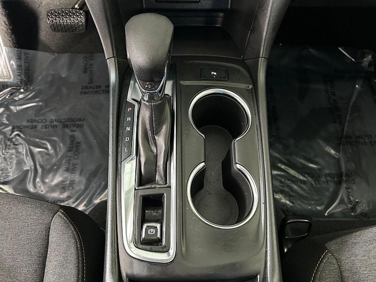 2024 WHITE Chevrolet Equinox (3GNAXKEG8RL) with an 4-Cyl Turbo 1.5 Liter engine, Automatic 6-Spd w/Overdrive transmission, located at 412 Auto Vista Drive, Palmdale, 93551, (661) 945-0620, 34.592636, -118.136681 - Photo#19
